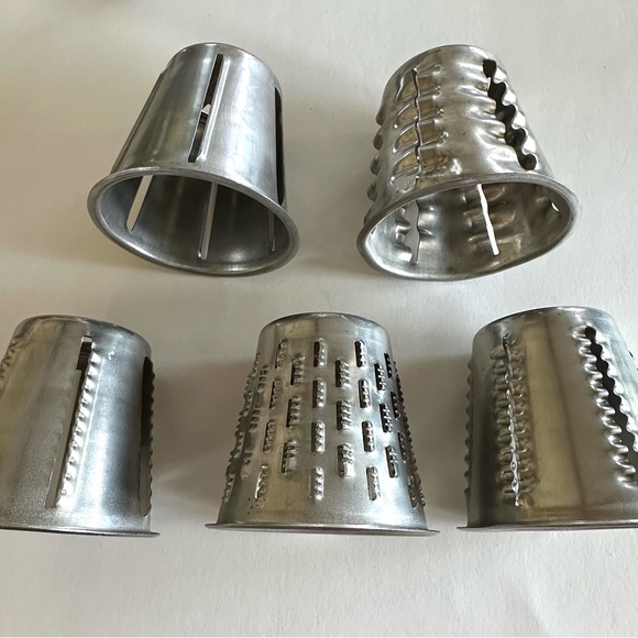 Vintage SaladMaster Food Processor With Five Cones. Made in Dallas, Great Cond. - Picture 6 of 7